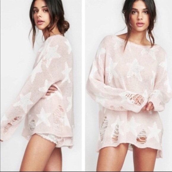 🌟SOLD🌟 Wild Fox Seeing Stars Sweater - Picture 1 of 4